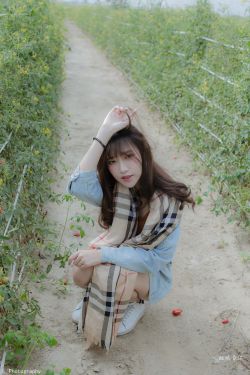 灵媒女